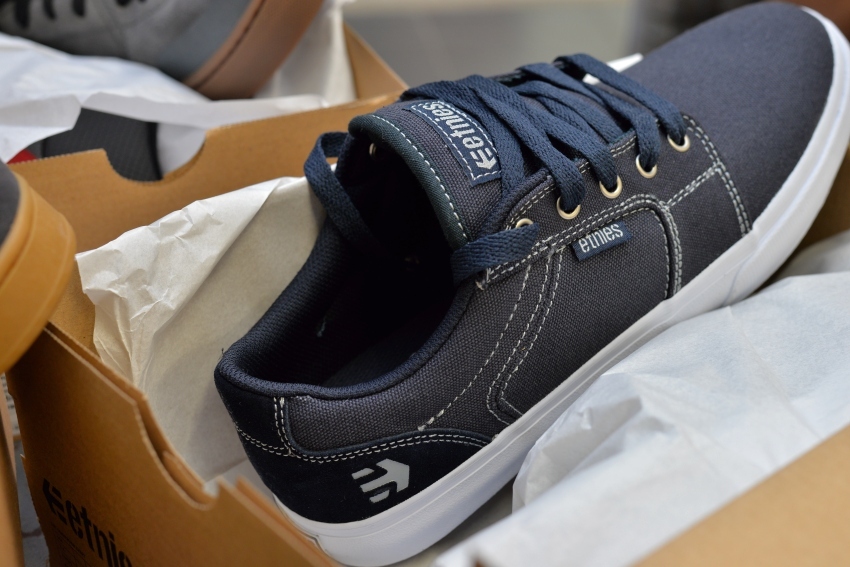 BMX Direct / Etnies Barge LS - Navy / White. Regular Price R625