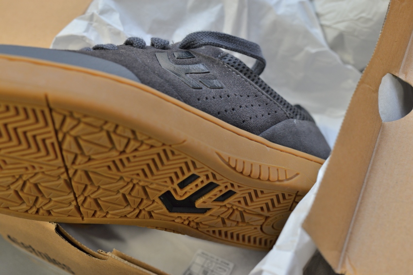 BMX Direct / Etnies Marana - Grey. Regular Price R695