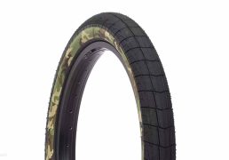 Eclat Fireball Tire - Black/Camo 2.4