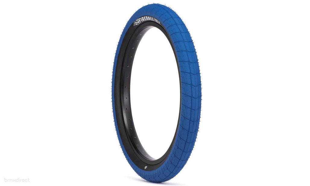 Eclat Fireball Tyre - Blue/ Black