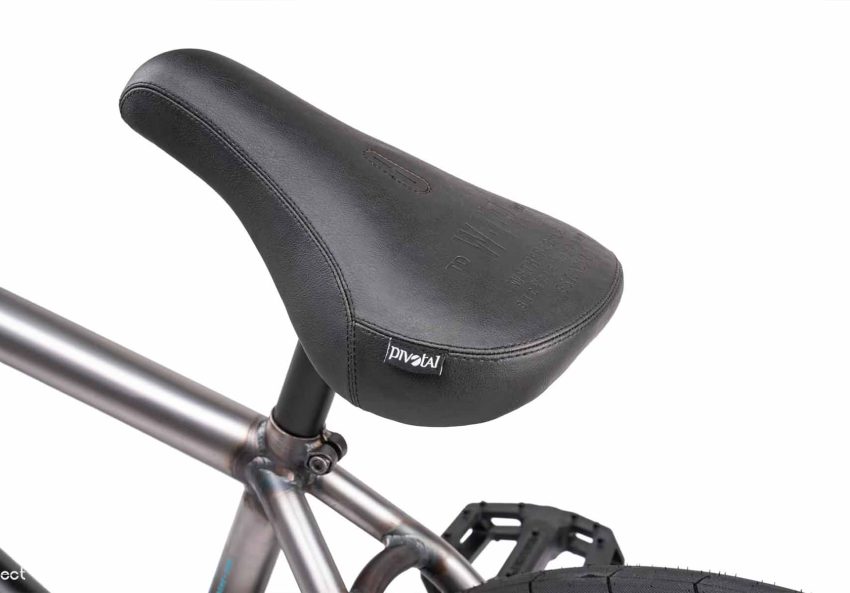 Wethepeople Justice Complete Bike - Cassette - Matt Black/Raw Fade 20.75