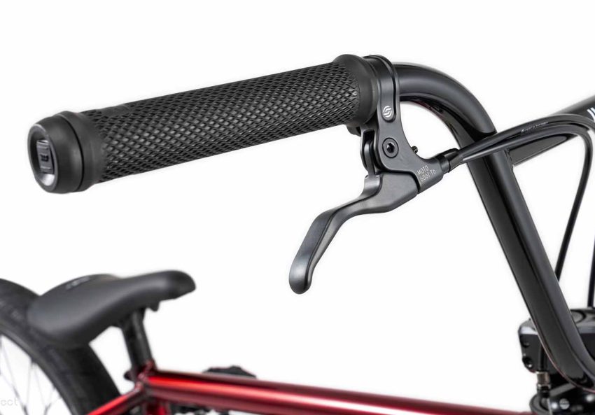 Wethepeople Versus Complete Bike - Cassette - Translucent Red 20.65