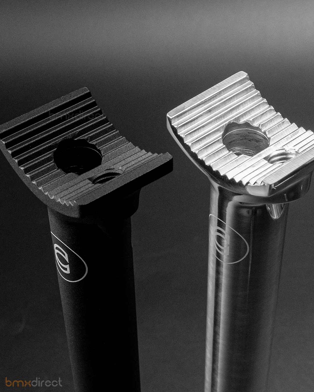 Cinema Stealth seat post - Black 200mm